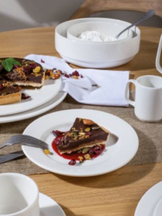 Porcelaine blanche Ogo Bonna porcelaine Porcelaine Grès Tendances 2022 Faïence Opal Spécialités Mélamine Vaisselle en verre Saladiers et individuels Raviers et ramequins Coupes à dessert Mise en bouche Service à thé et café Tasses en verre Café gourmand Tasses en porcelaine