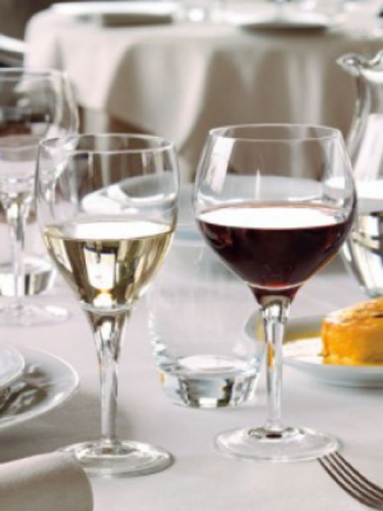 VERRERIE : Verres à pied, Barware et Mixology, Bar, coupes - cocktail, Flûtes et Coupes, Verres à bières, Barware chopes, Série Chopes, Bouteilles, Carafes, Brocs, Décanters